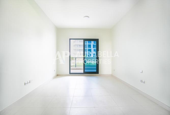 Vacant | Unfurnished Studio | Good Investment