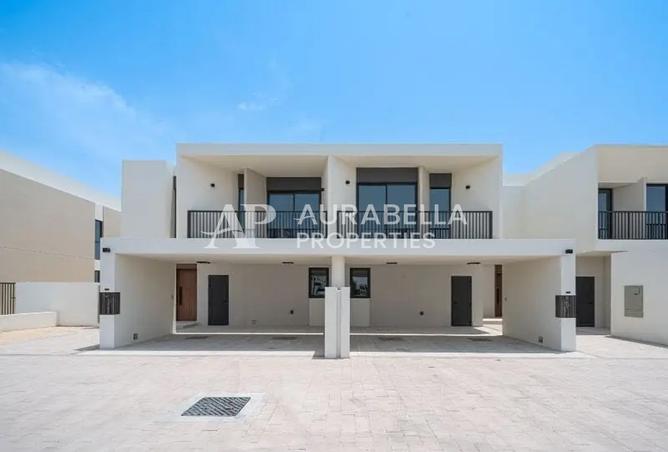 Prime Location | Vacant Now | Multiple Cheques