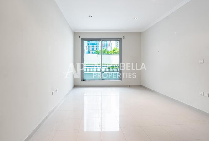 Vacant | Large Terrace | Community View