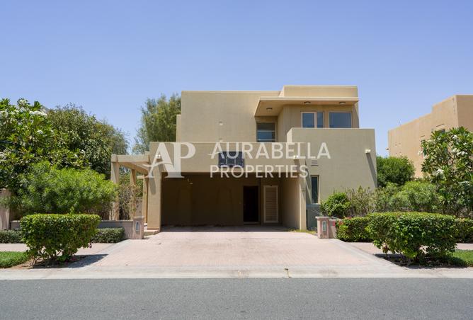 Exclusive | Fabulous Renovation Opportunity